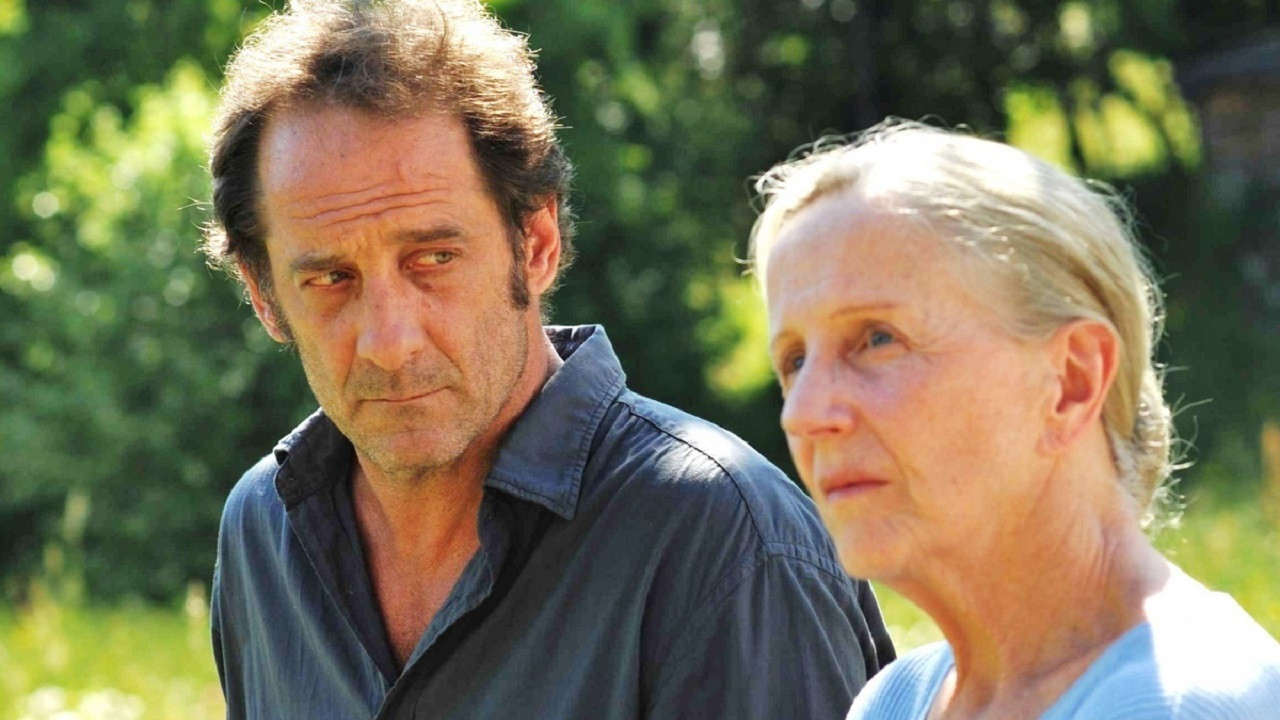 A Few Hours of Spring Background