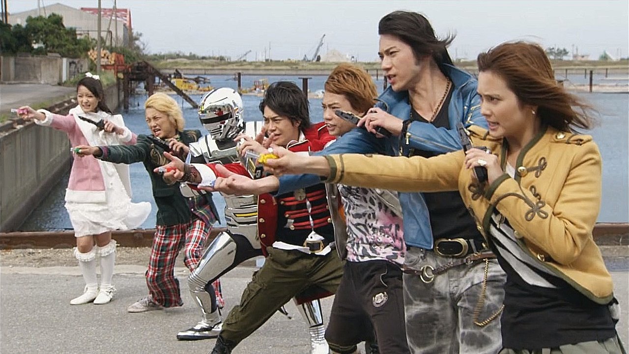 Kaizoku Sentai Gokaiger vs. Space Sheriff Gavan: The Movie Background