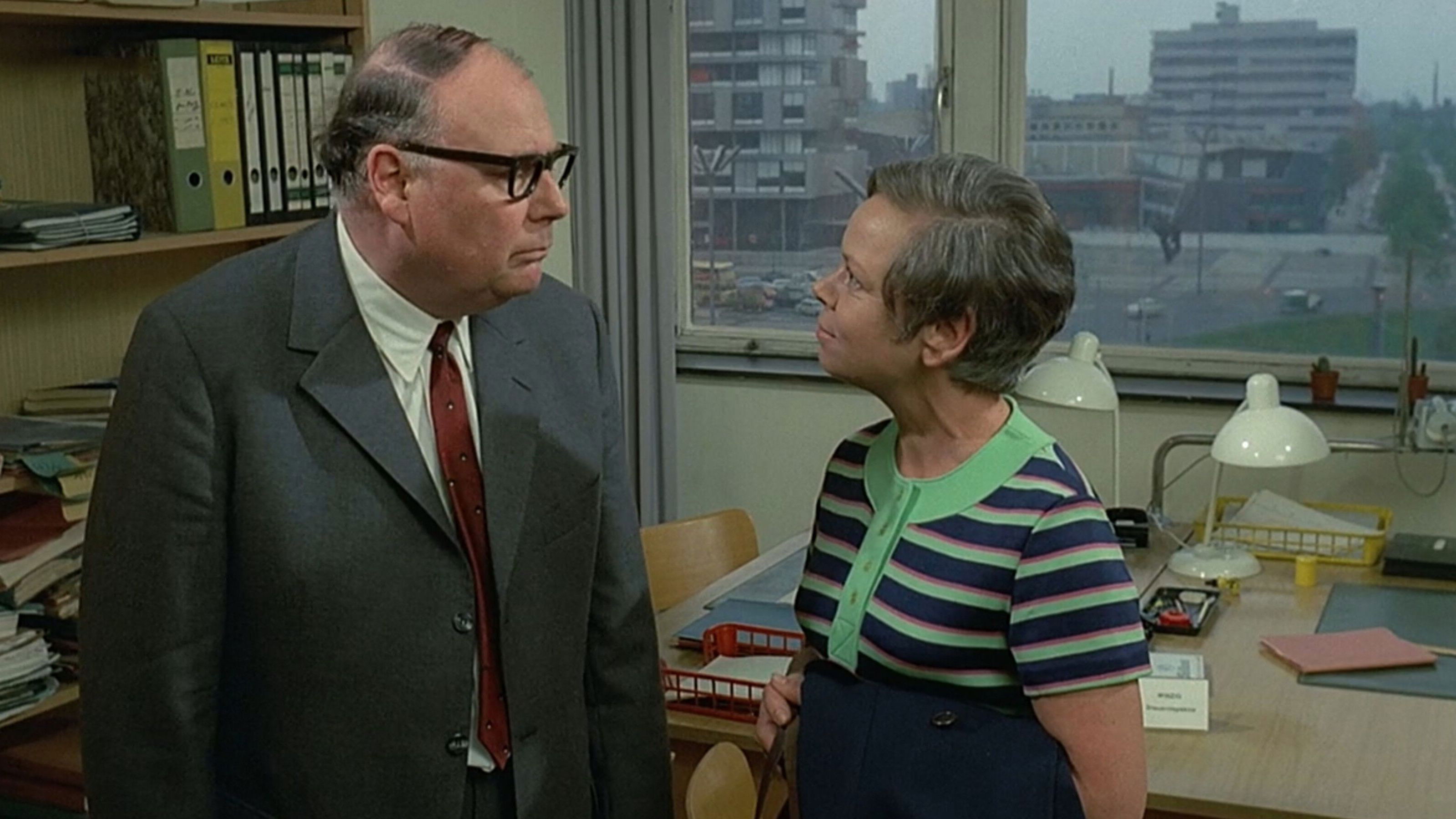 Was ist denn bloß mit Willi los? Background