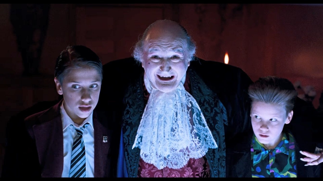 My Grandpa Is a Vampire Background