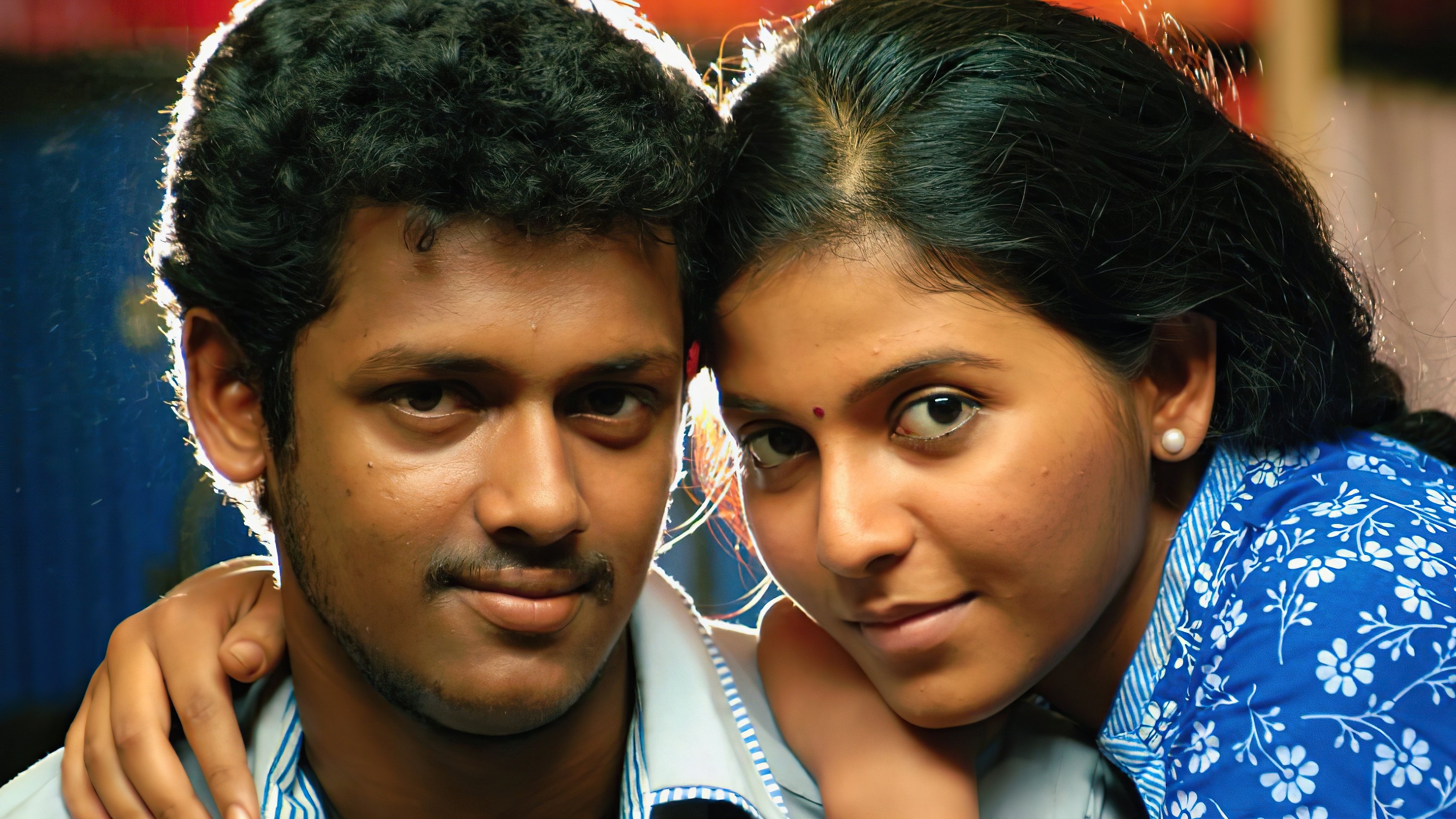 Angadi Theru Background