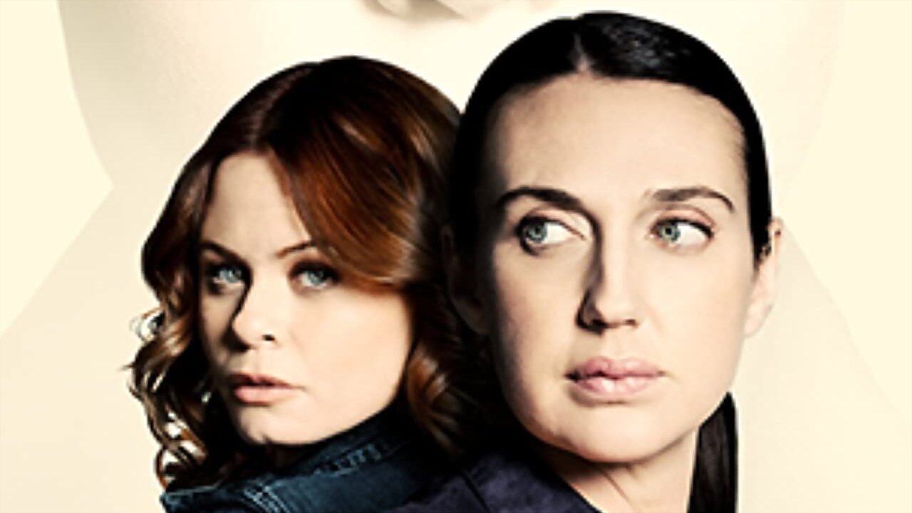 The Right Mom Background