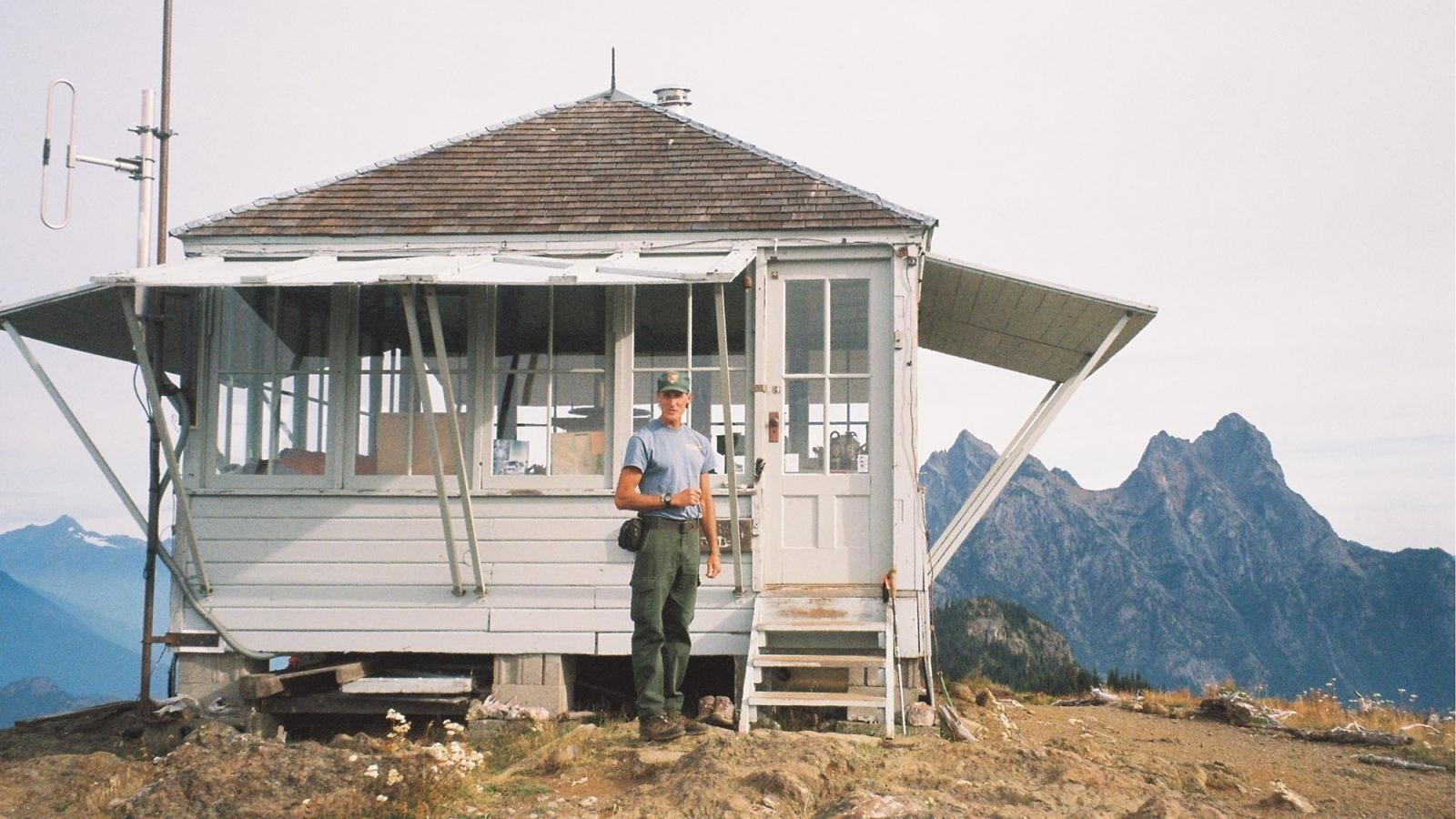 Ode to Desolation Background