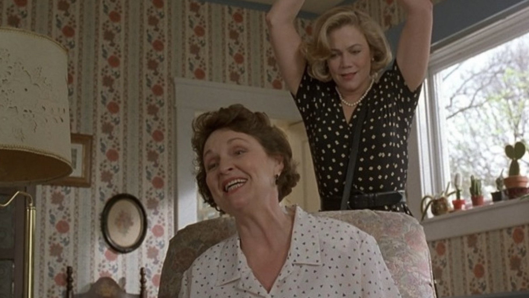 Serial Mom Background