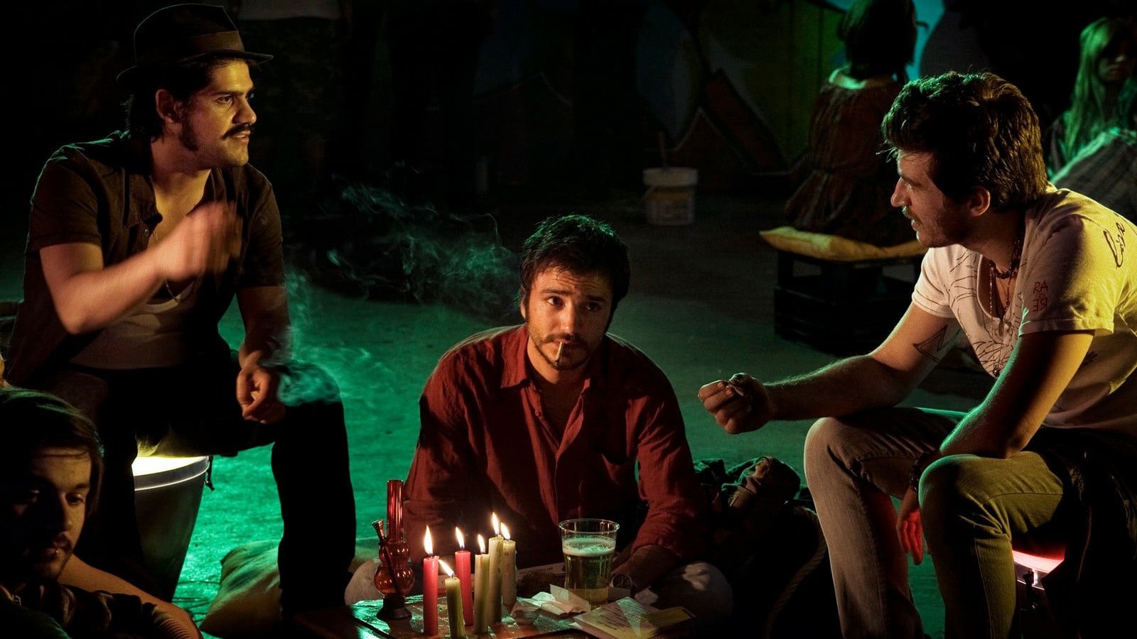 Tutto l'amore del mondo Background