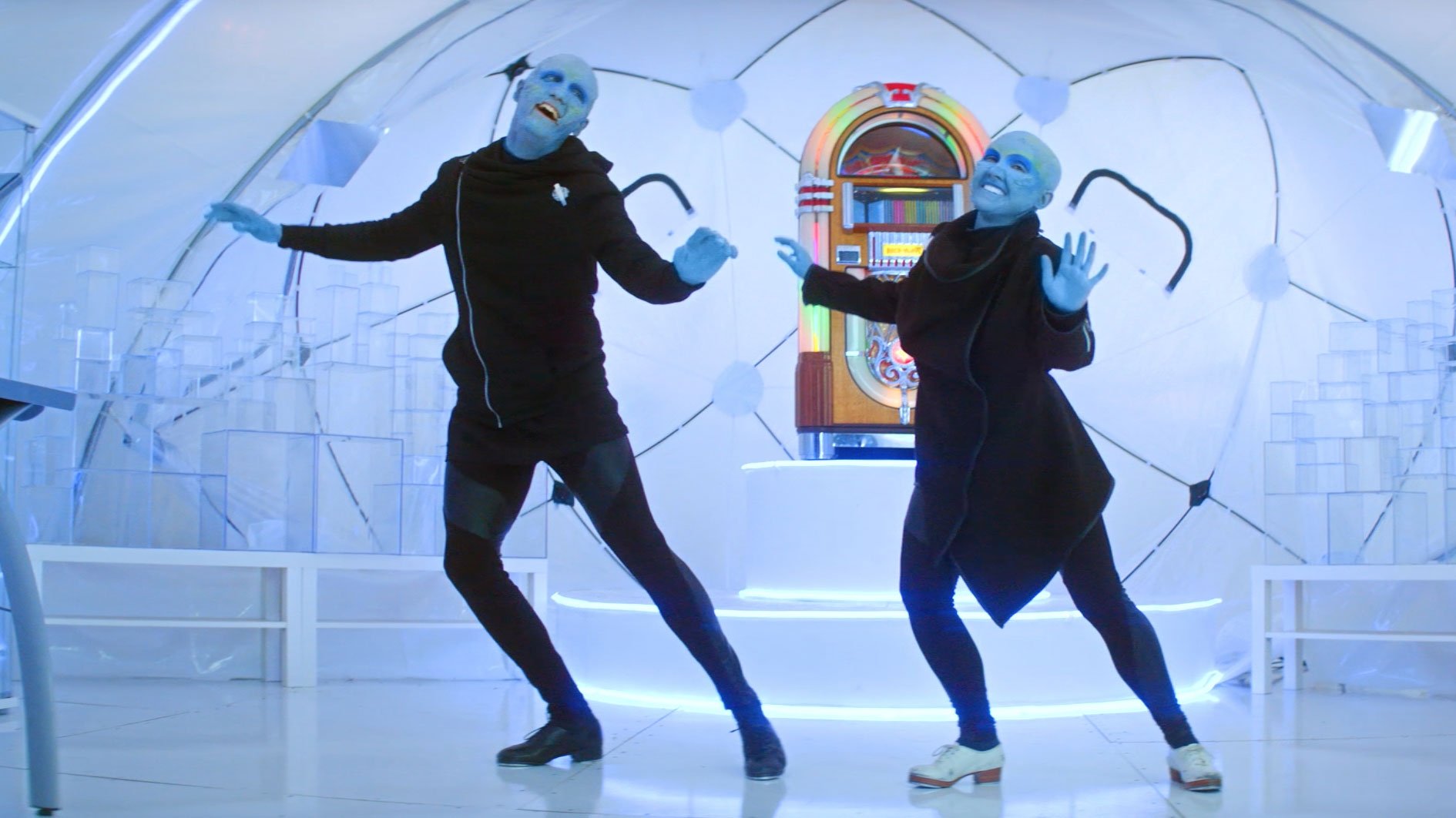 Alientologists Background