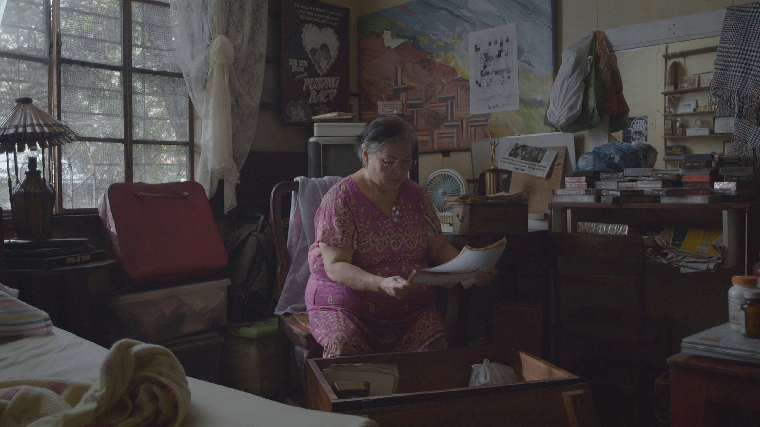 Leonor Will Never Die Background