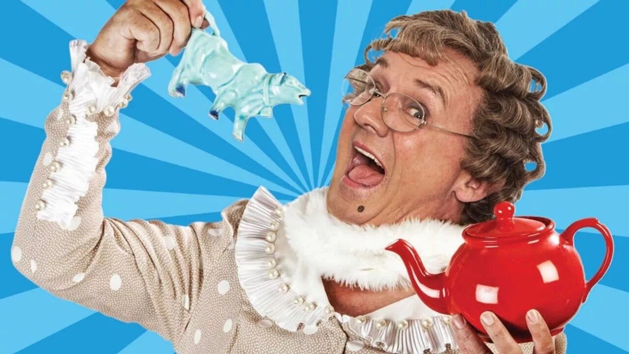 Mrs. Brown's Boys Live Tour: How Now Mrs. Brown Cow Background