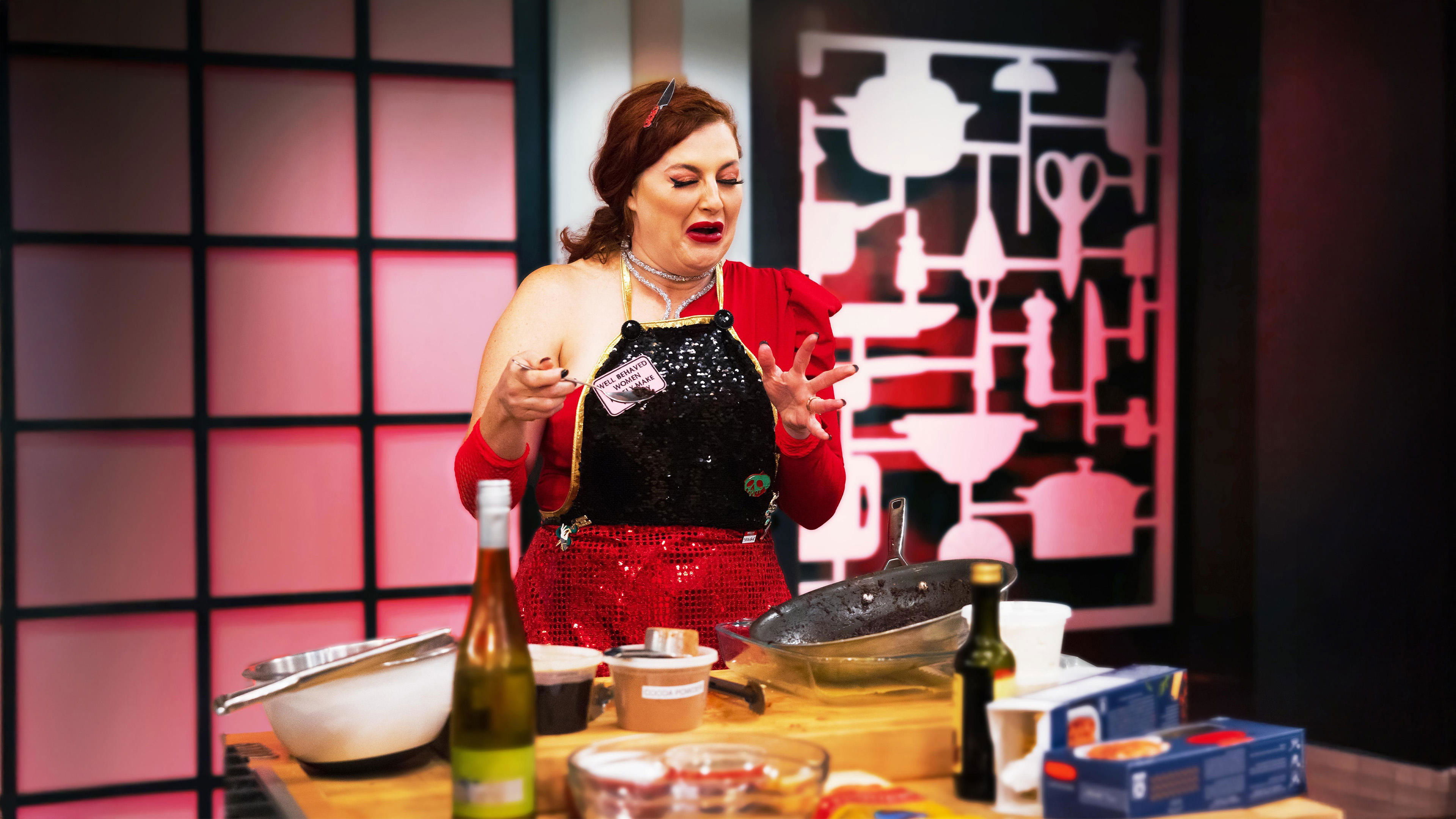 Worst Cooks in America Background