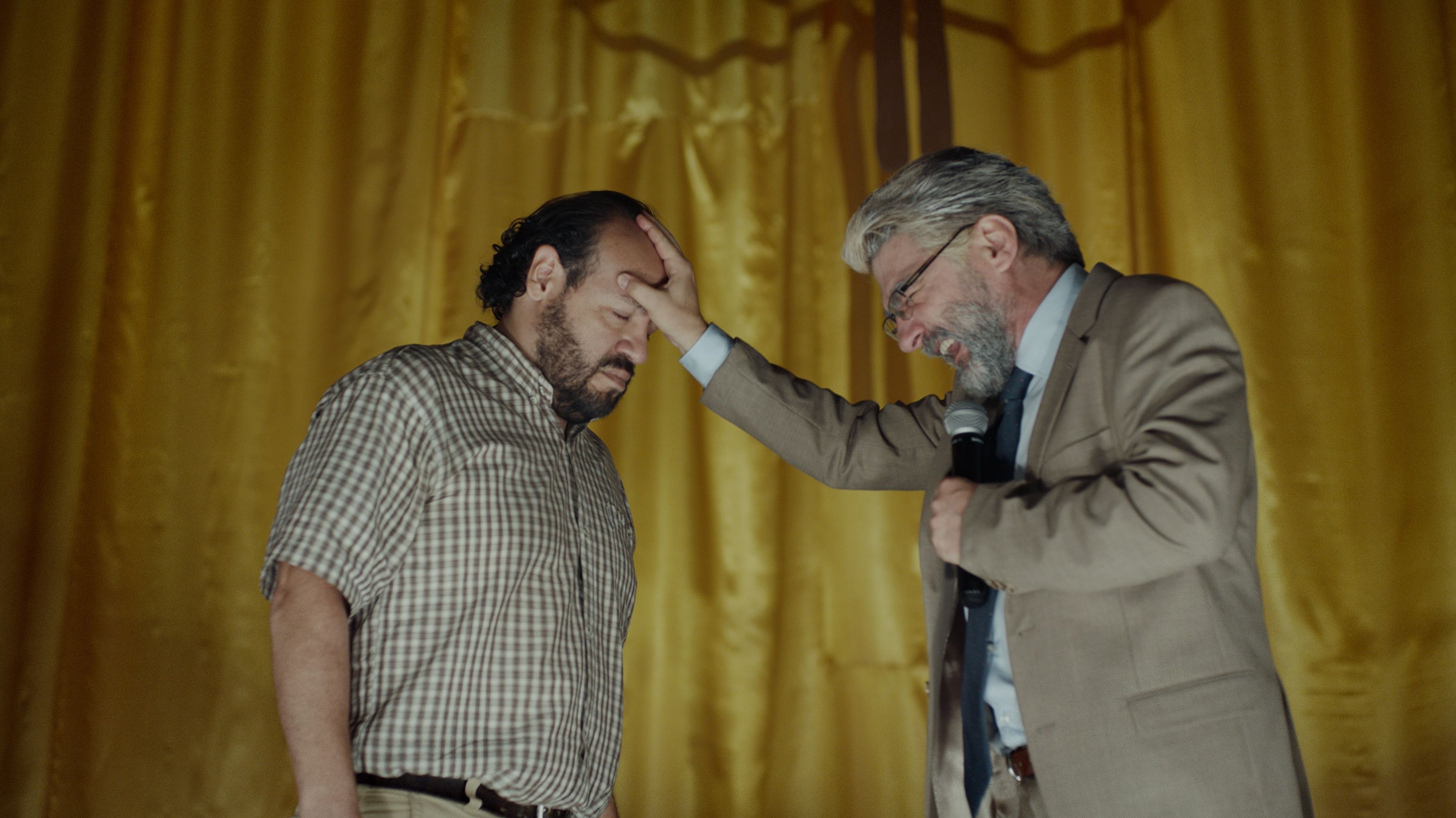 El visitante Background