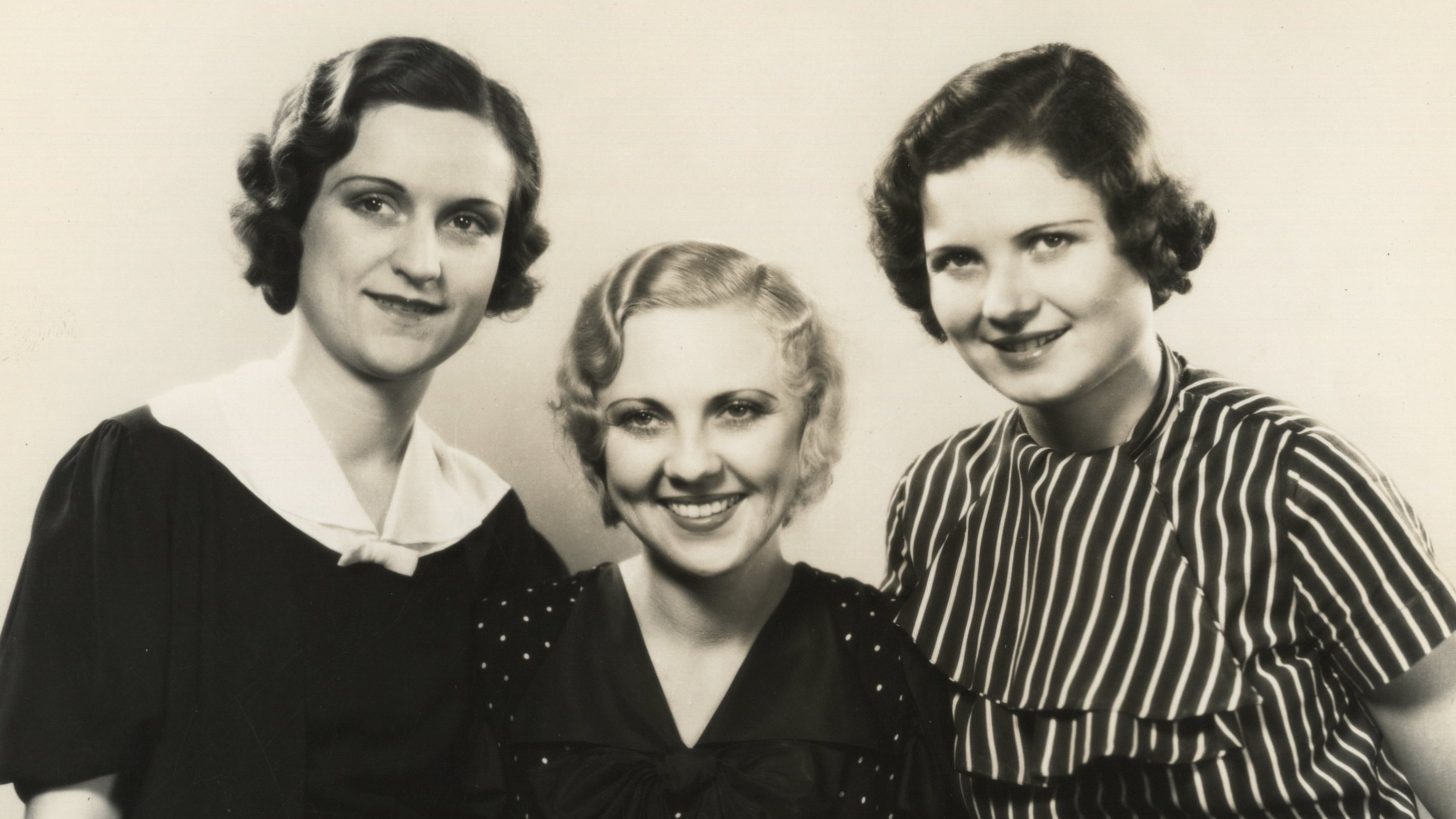 The Sweetheart of Sigma Chi Background