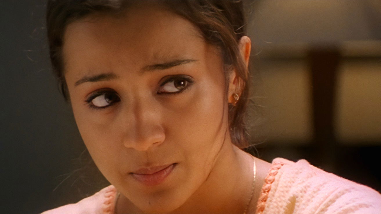 Mounam Pesiyadhe Background