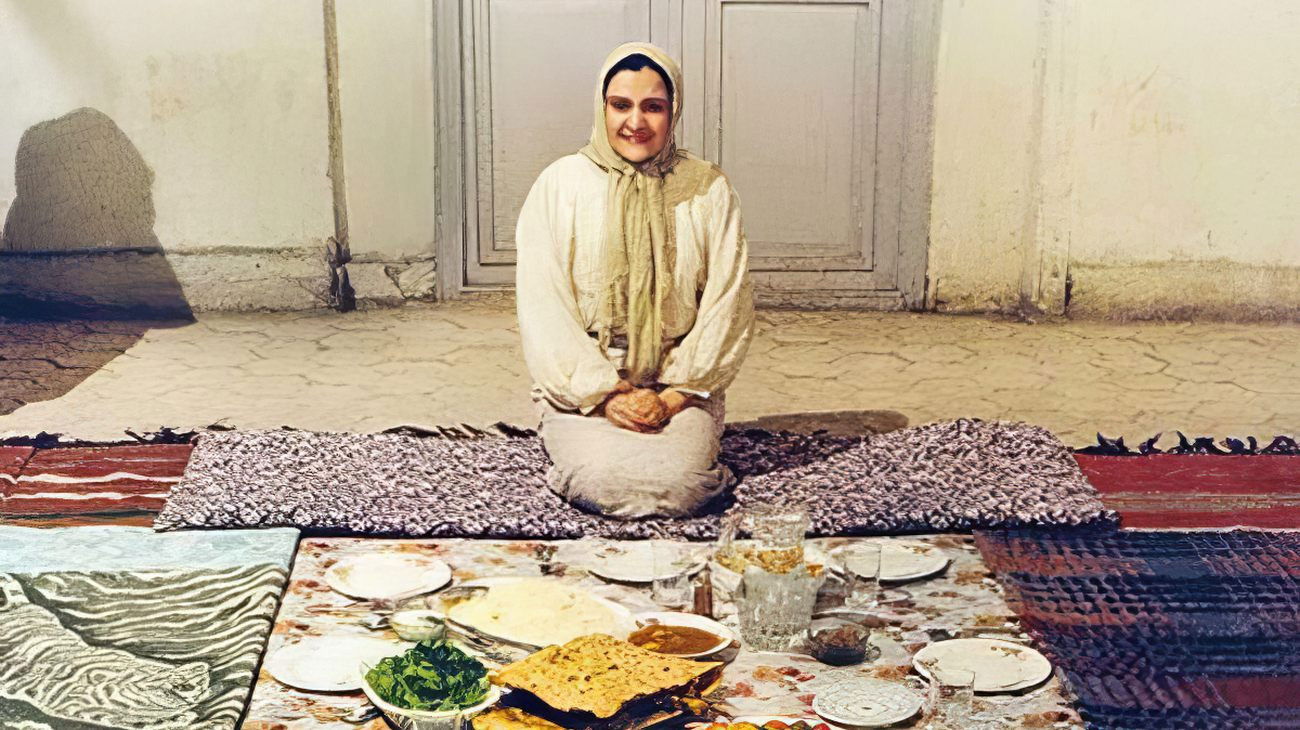 Mum's Guest Background