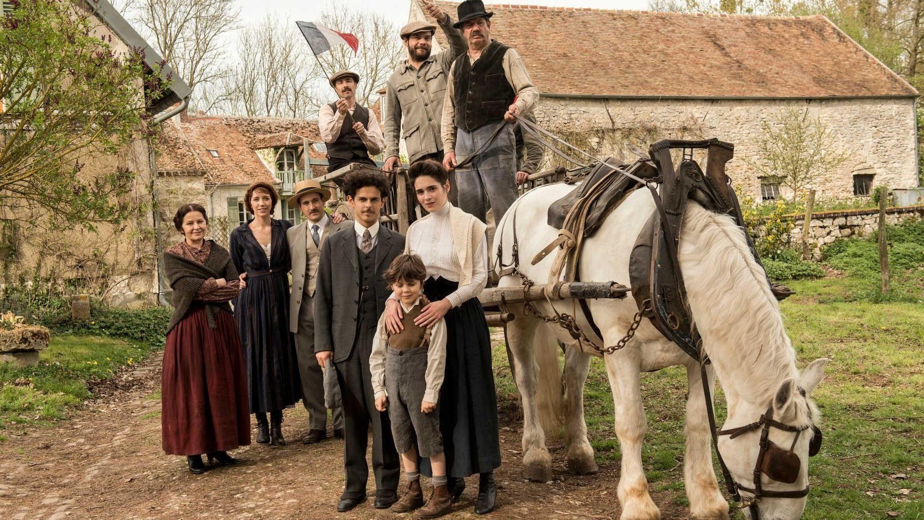 Les Fusillés Background