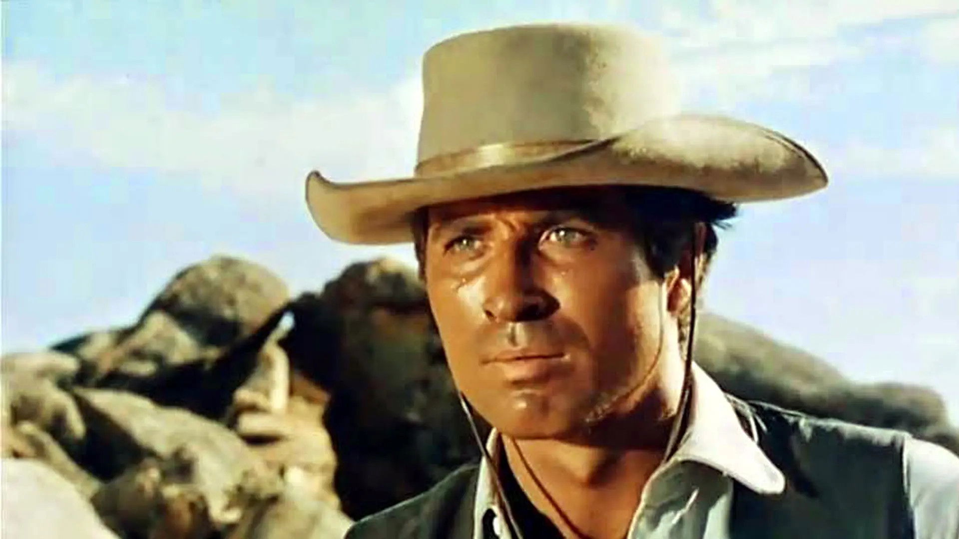 Due croci a Danger Pass Background