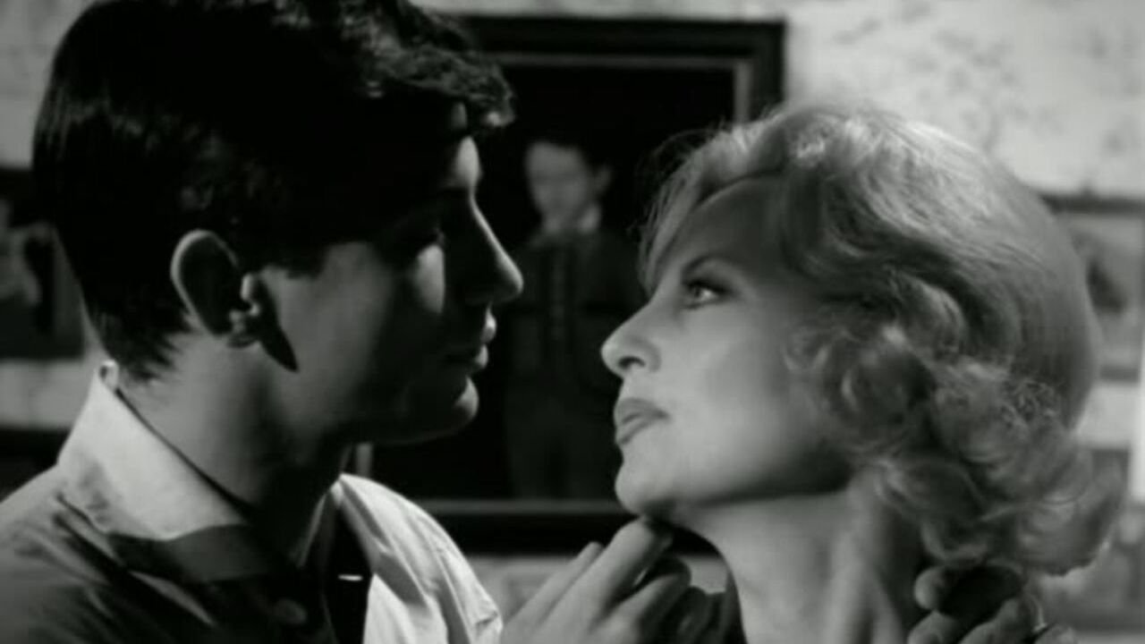 Constance aux enfers Background