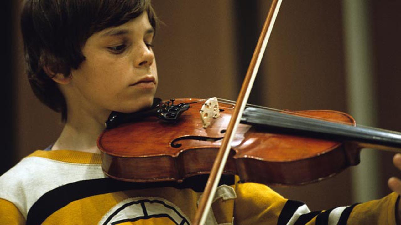 Gaston's Recital Background