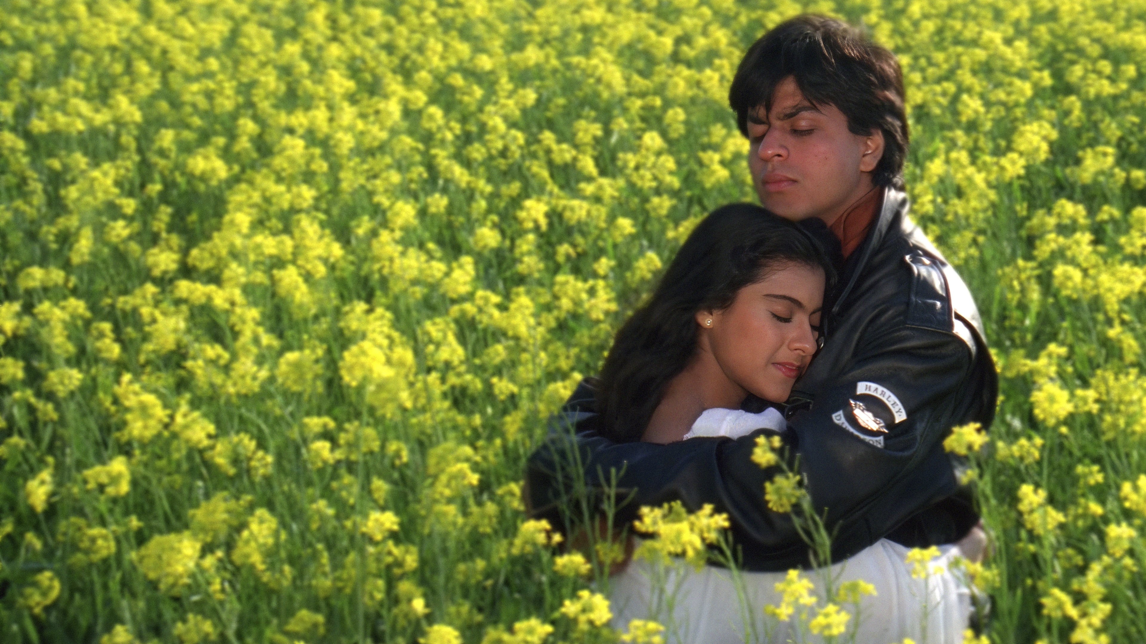 Dilwale Dulhania Le Jayenge Background