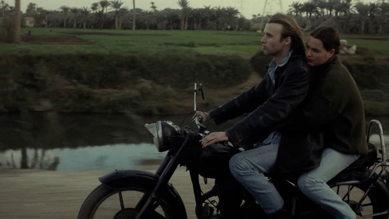 Dis: A Story About Love Background