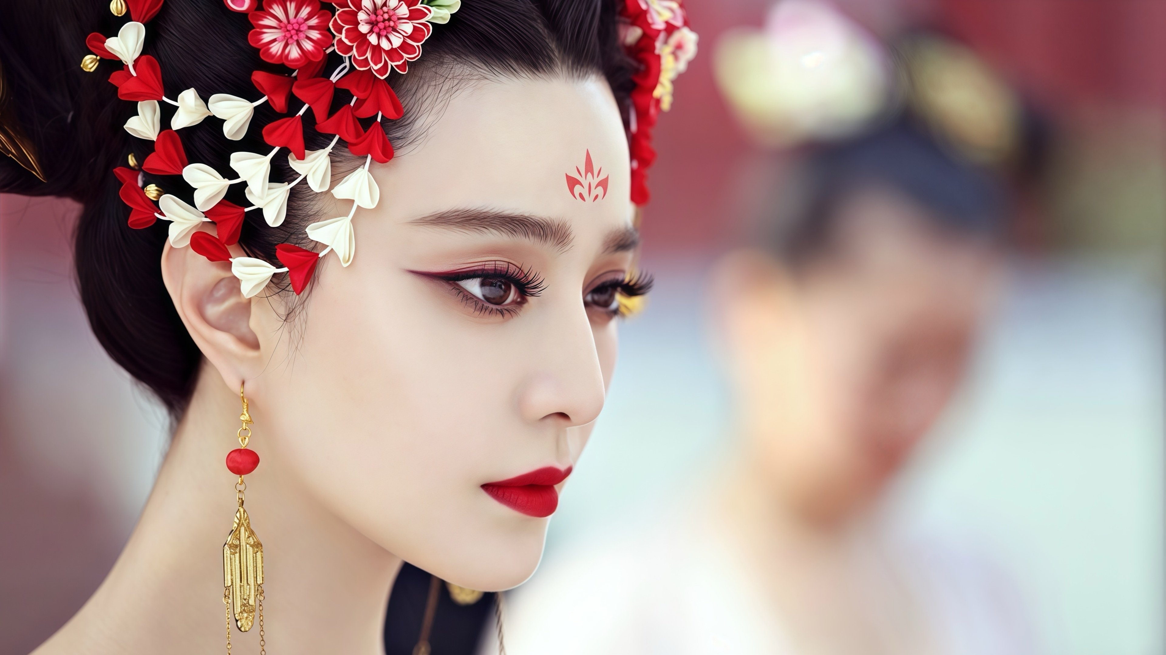The Empress of China Background