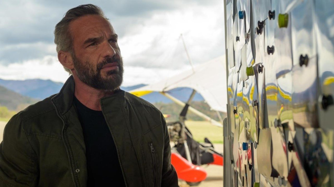 La vengeance sans visage Background