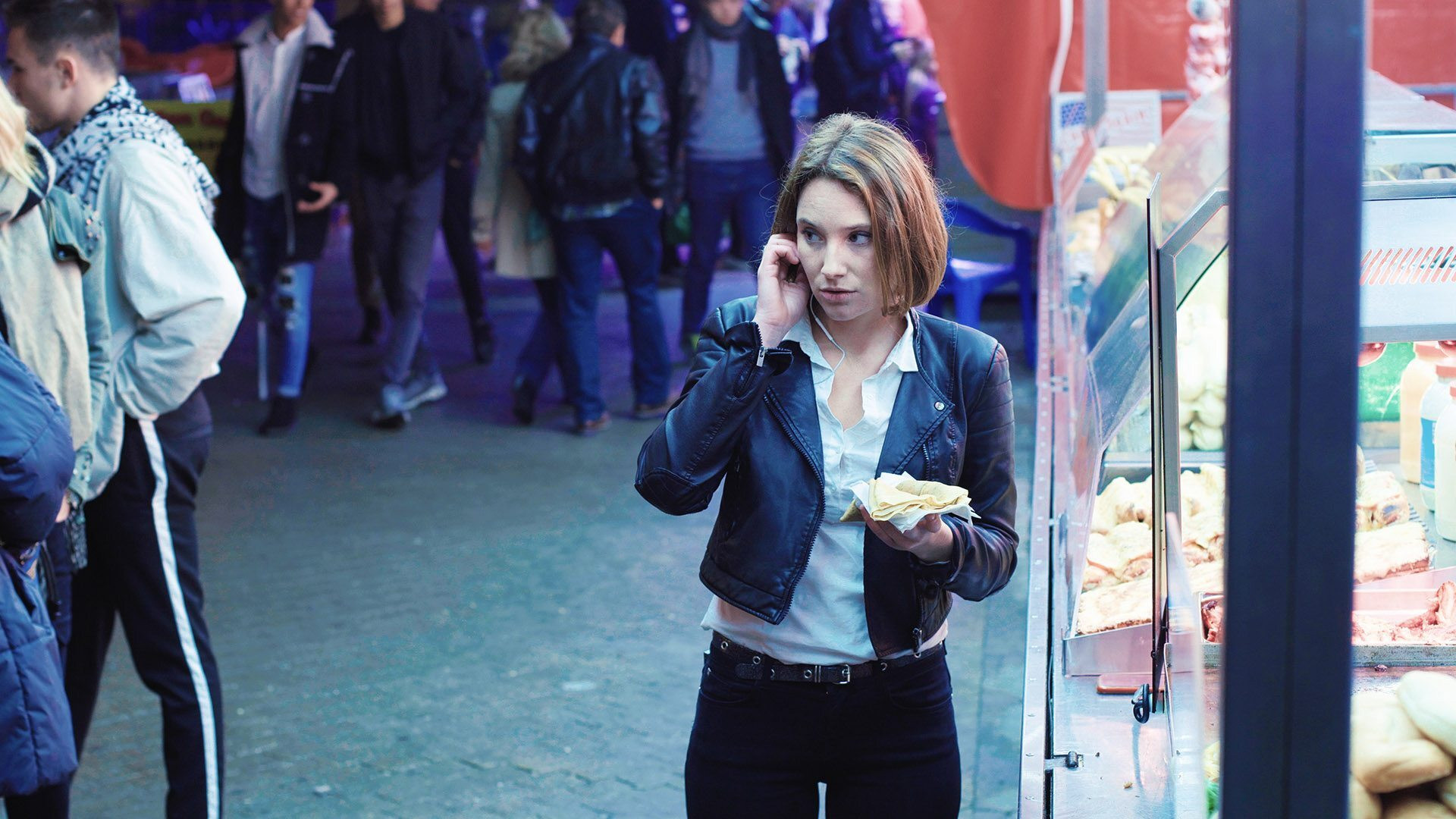 Blondie Maxwell Never Loses Background