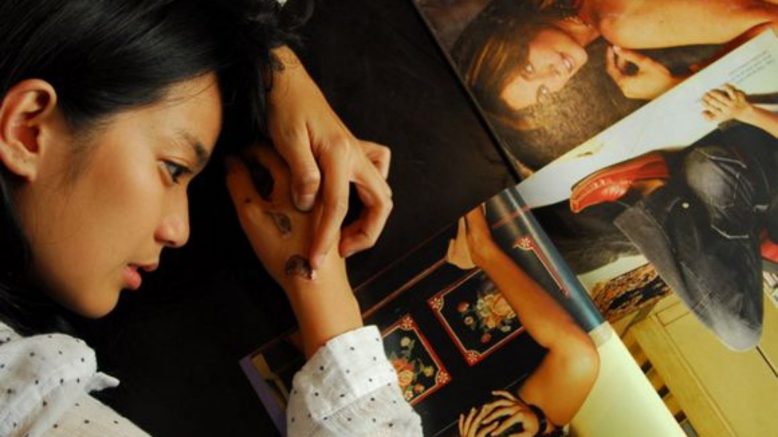 Blind Pig Who Wants to Fly Background