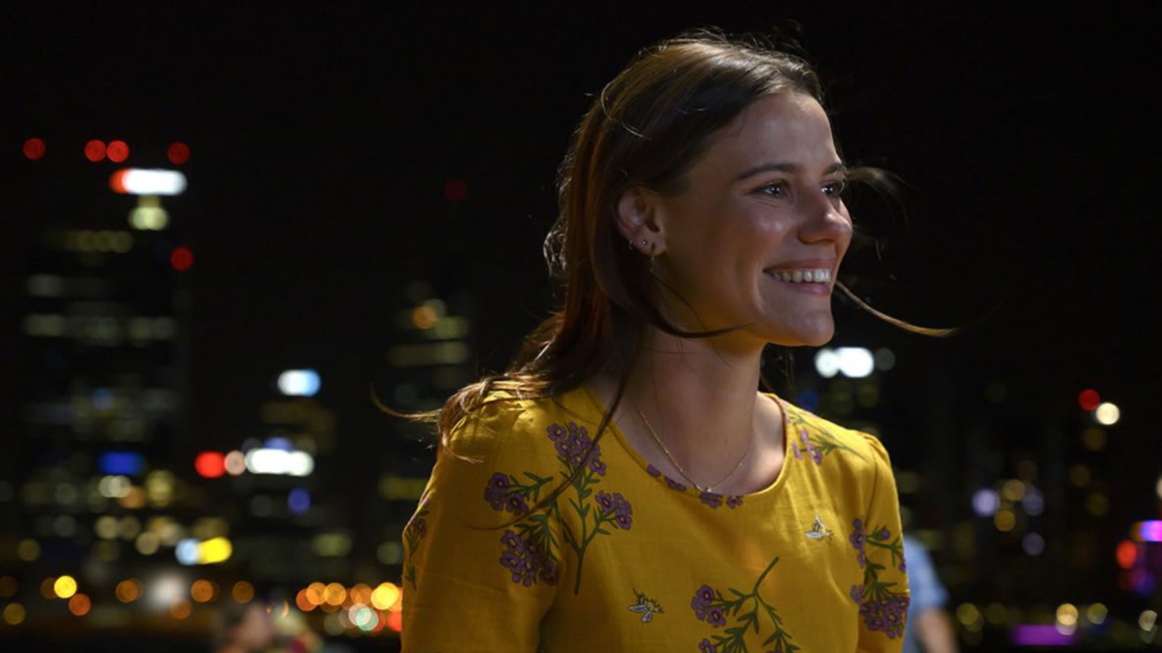 I Met a Girl Background