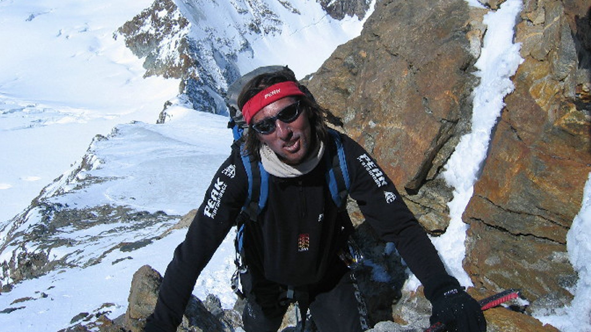 Sur Le Fil Des 4000 Background