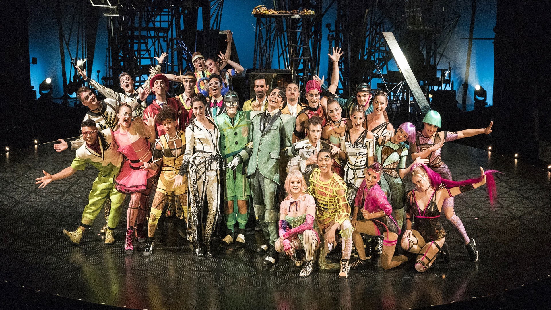 Cirque du Soleil: Bazzar Background